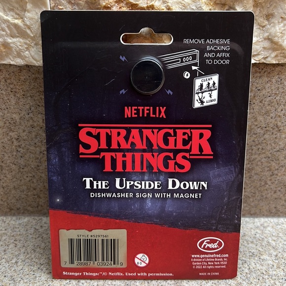 Netflix Stranger Things Dishwasher Sign with Magnet Clean vs Dirty dishes notice - Picture 2 of 6